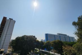 El brillo solar se asomará al mediodía en la capital. Foto: Difusión