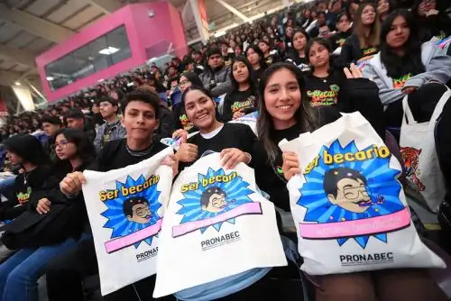 Ceremonia de bienvenida a los nuevos becarios Beca 18 - 2024, del Programa Nacional de Becas y Crédito Educativo - Pronabec. Foto: ANDINA/Prensa Presidencia