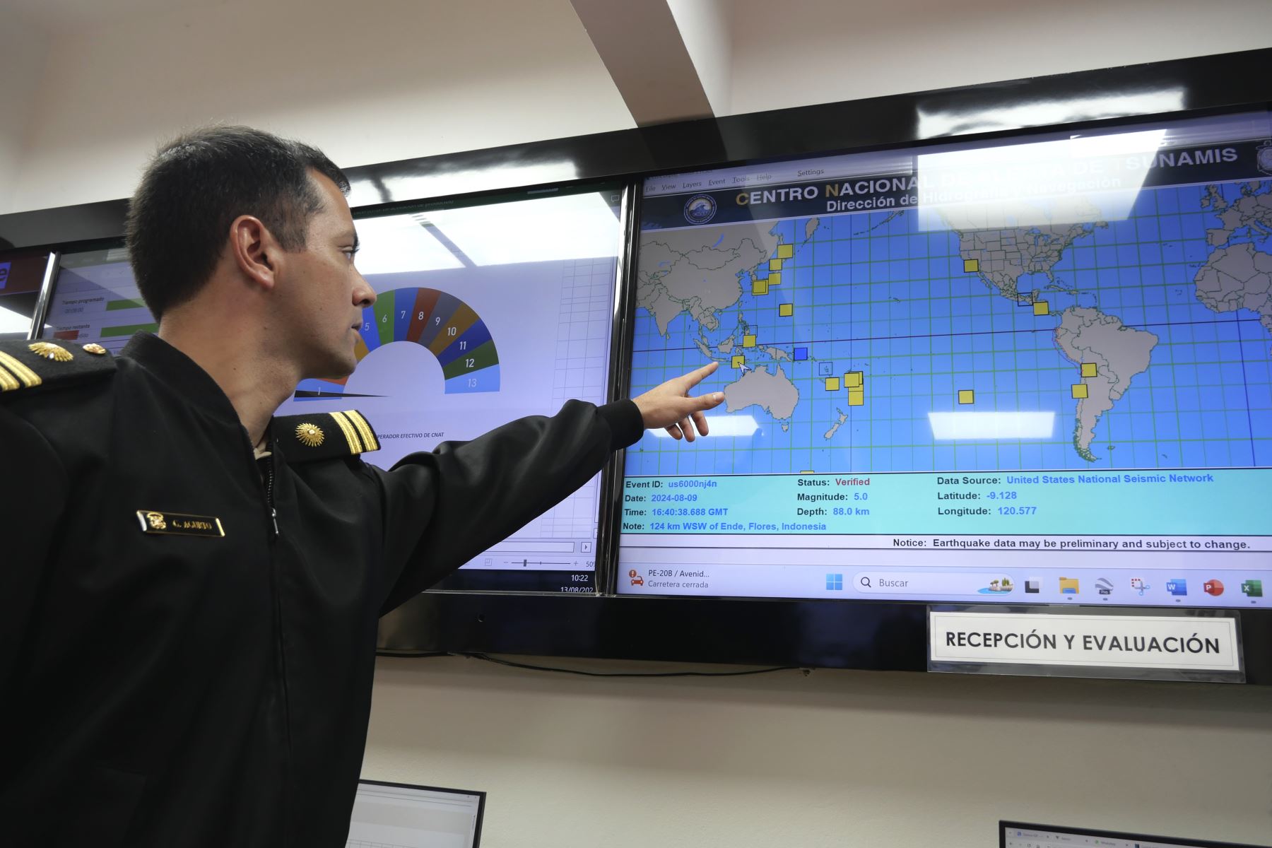 El Centro Nacional de Alerta Tsunami de la Dirección de Hidrografía y Navegación de la Marina de Guerra del Perú tiene como función la detección, monitoreo, análisis de todos los eventos sísmicos que pueda generar un tsunami en el litoral peruano. Tiene como misión emitir alertas tempranas para prevenir y mitigar los riesgos asociados a estos fenómenos naturales. Foto: ANDINA/Carlos Marín