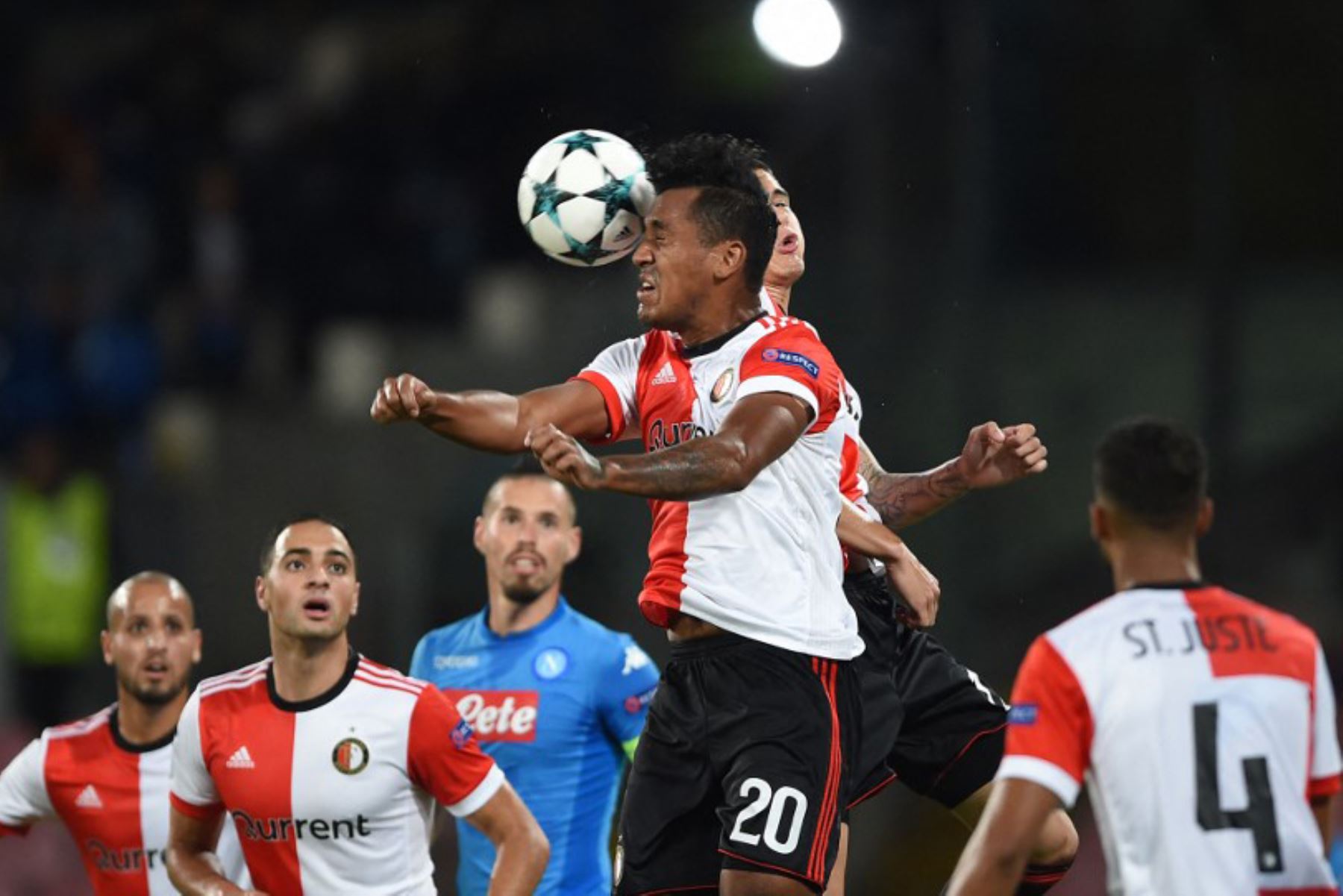 2017. El centrocampista peruano del Feyenoord Renato Tapia del Feyenoord Rotterdam. Foto: AFP