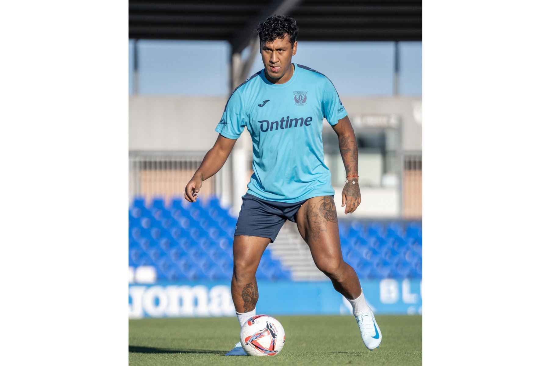 Renato Tapia inicia entrenamientos en su nuevo club el C.D Leganes