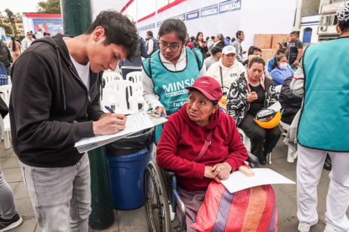 Del 11 al 13 de noviembre, días declarados para realizar teletrabajo, los establecimientos de salud atenderán de manera normal, tanto en citas médicas como en emergencia y otros. ANDINA/ Minsa.