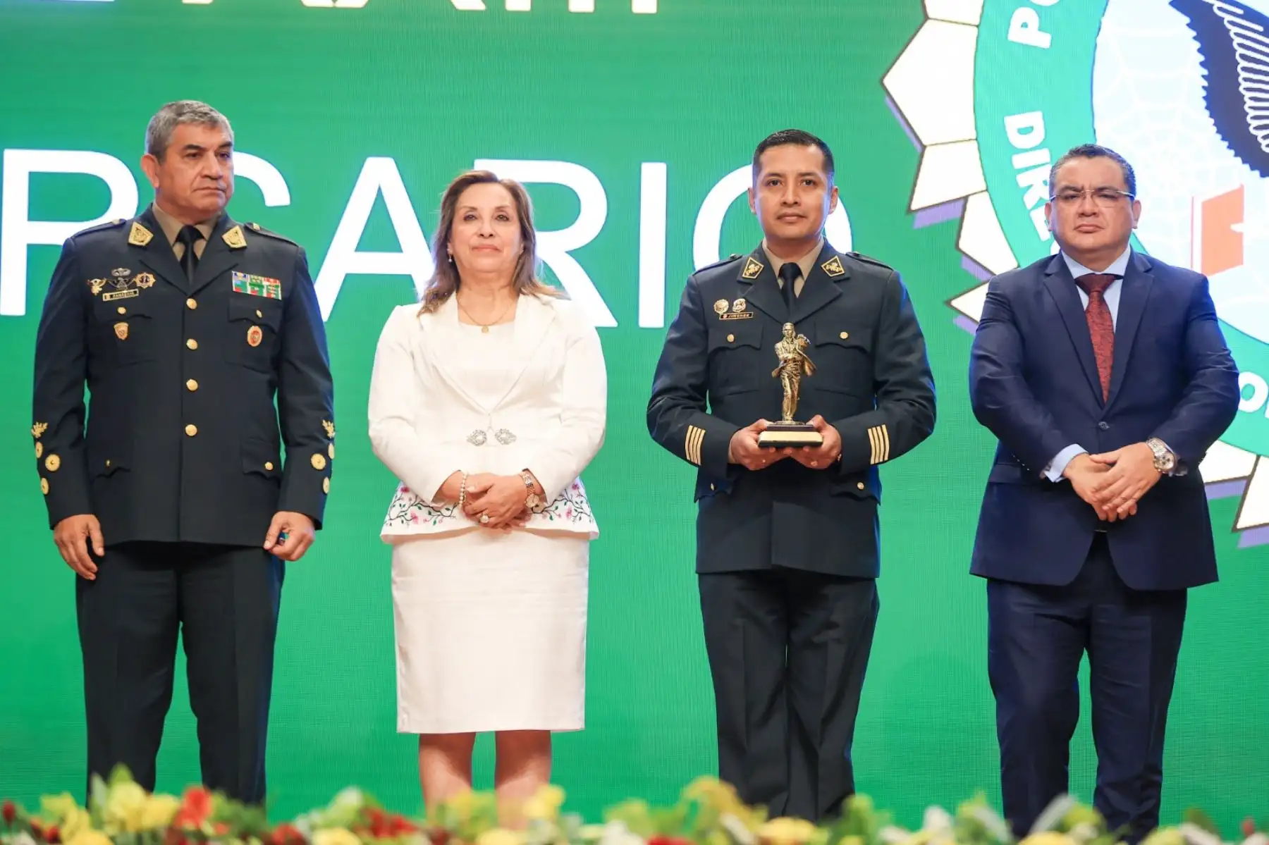 La presidenta Dina Boluarte participa en ceremonia por XXIII Aniversario de la creación de la Dirección contra la corrupción Policía Nacional (Dircocor). Foto: ANDINA/Prensa Presidencia