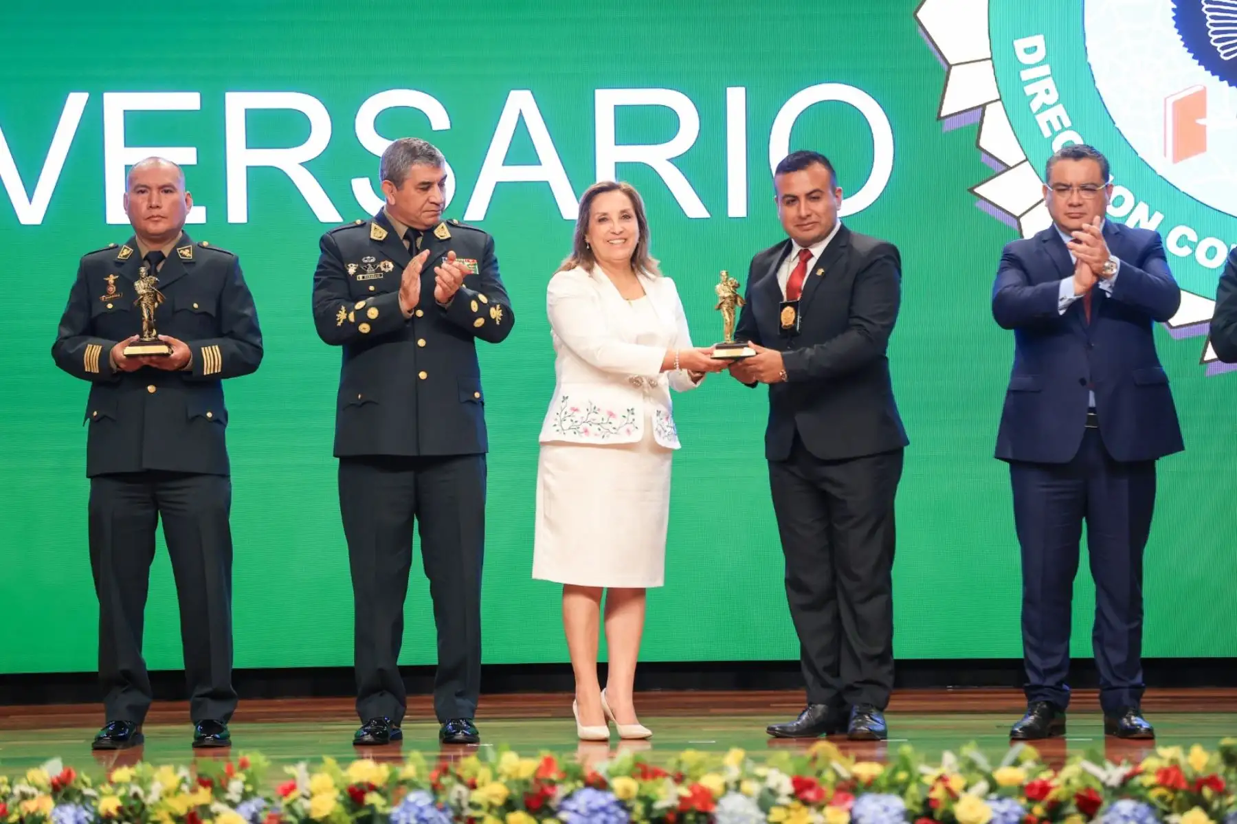 La presidenta Dina Boluarte participa en ceremonia por XXIII Aniversario de la creación de la Dirección contra la corrupción Policía Nacional (Dircocor). Foto: ANDINA/Prensa Presidencia