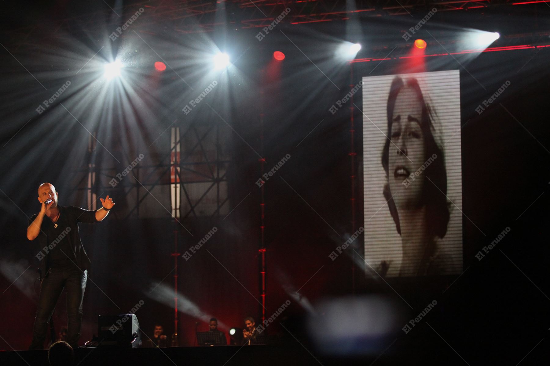 Lima - 30 noviembre 2013 / El cantante Gian Marco Zignago durante el concierto "Gian Marco y sus Amigos". Foto: Diario Oficial El Peruano / Melina Mejía