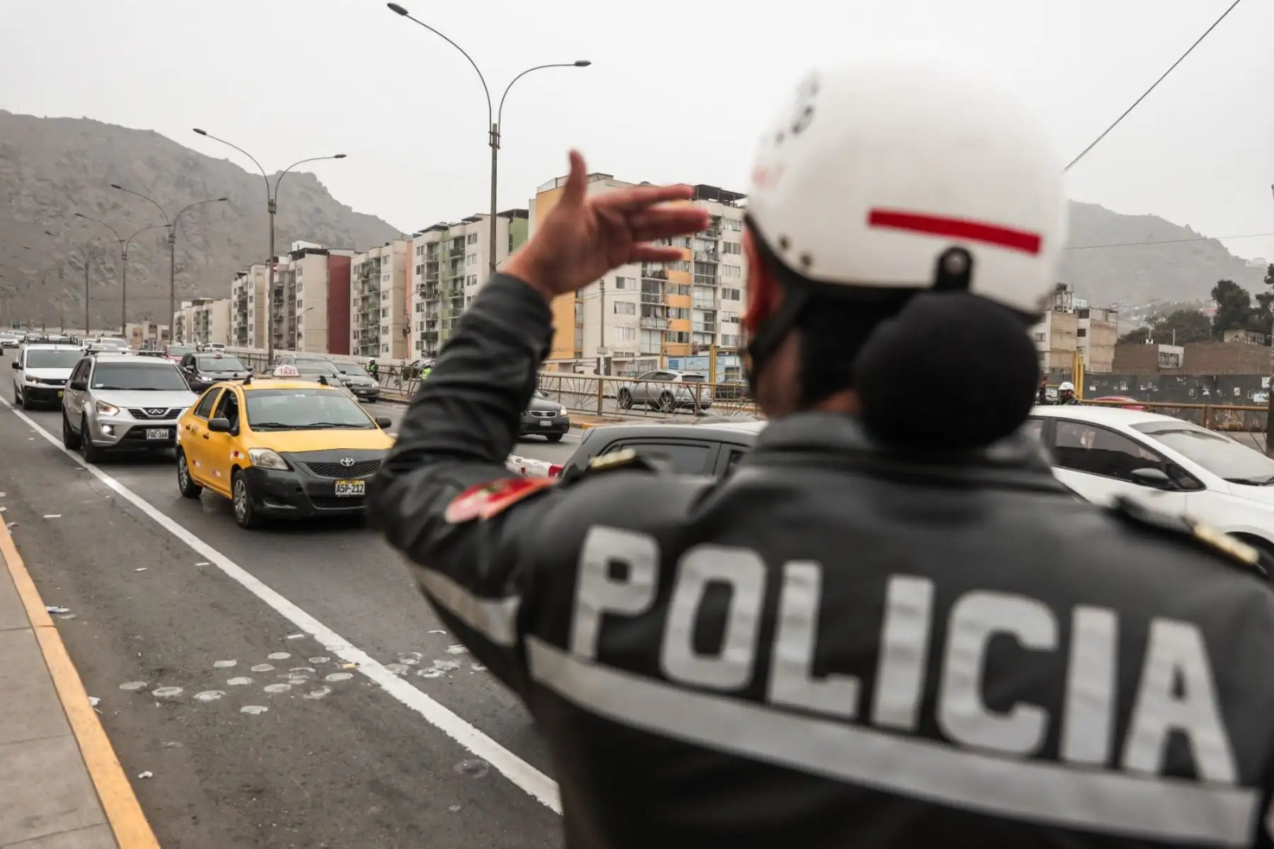 Mega Operativo con el objetivo de identificar a conductores que infrinjan el Reglamento Nacional de Tránsito, así como detectar personas que tengan requisitorias pendientes. Foto: ANDINA/ Connie Calderon
