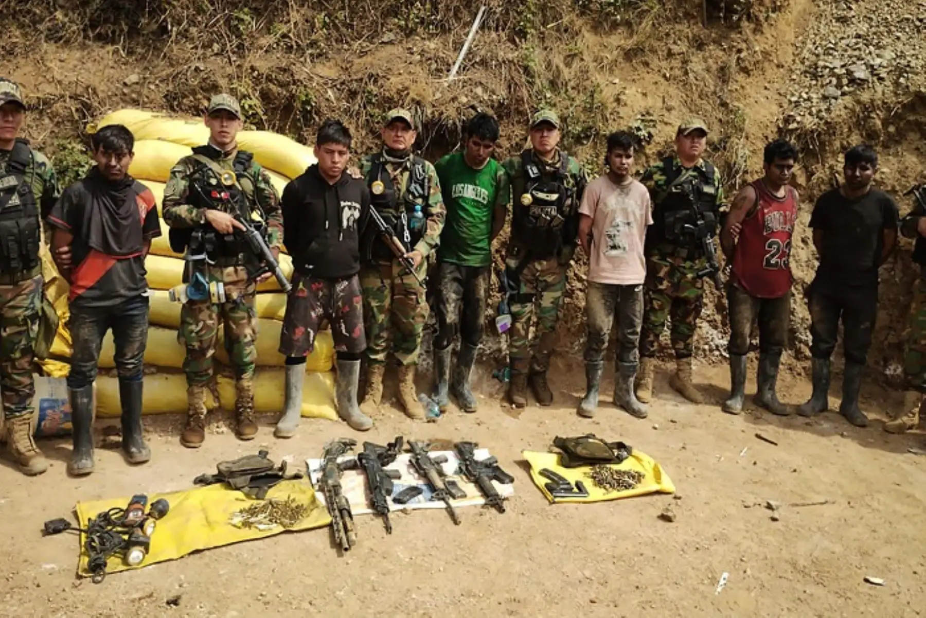 La Policía Nacional del Perú (PNP) dio un nuevo golpe al crimen organizado  en la provincia de Pataz (región La Libertad) al desarticular en medio de disparos a una banda denominada “Los Malditos de San Vicente”, cuyos miembros habían perpetrado un asalto a la compañía minera San Vicente.