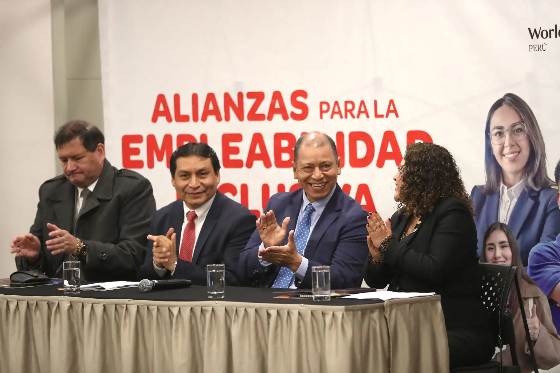 Con el objetivo de generar alianzas para promover la igualdad de oportunidades y acciones articuladas en materia de empleo y empleabilidad a favor de la población en situación de vulnerabilidad, especialmente personas con discapacidad y adolescentes resocializados, el ministro de Trabajo y Promoción del Empleo, Daniel Maurate Romero liderará el Encuentro Empresarial “Alianzas para la empleabilidad inclusiva”. Foto: ANDINA/ Lino Chipana