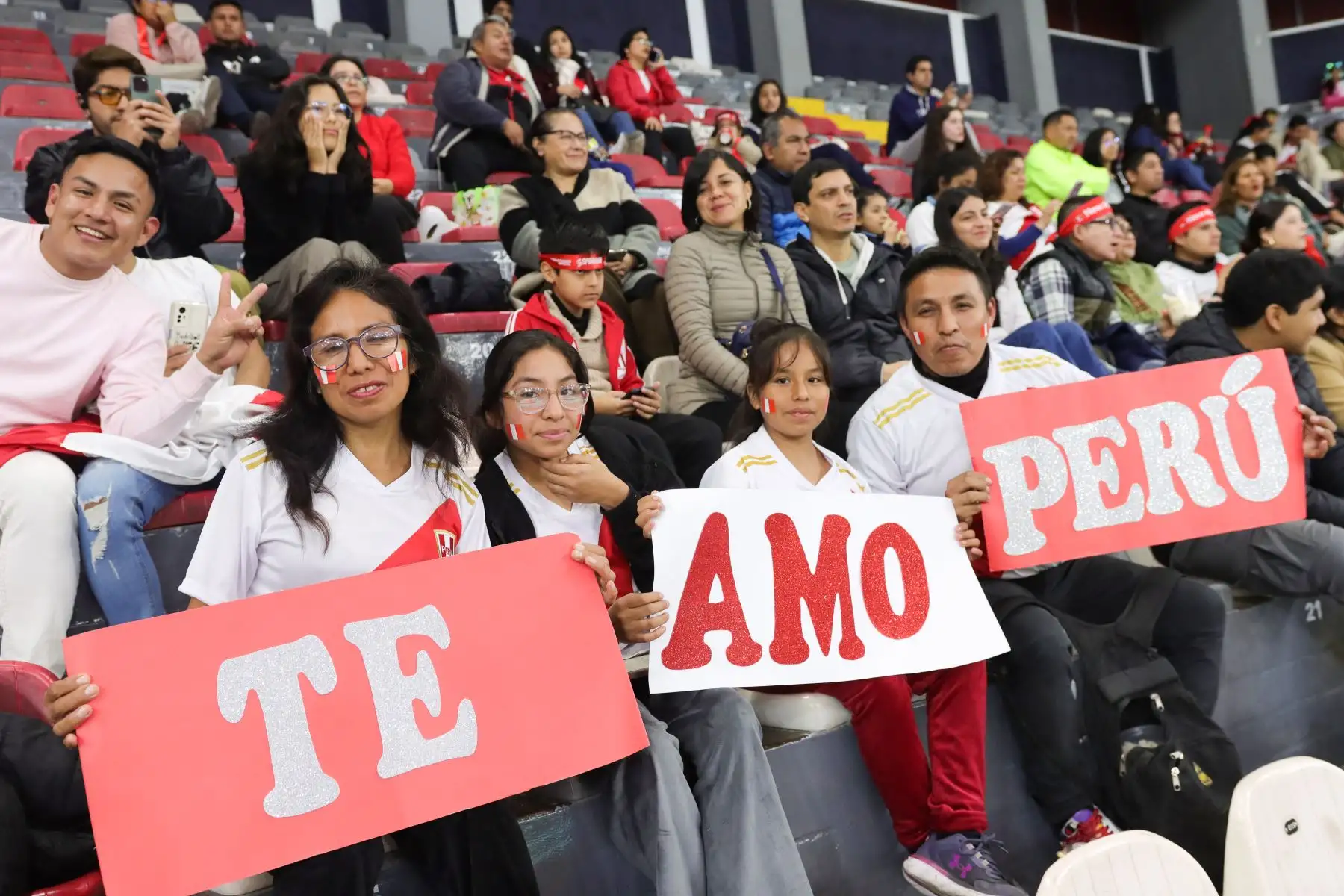 Selección Peruana de Voleibol se enfrenta a República Dominicana. Mundial Sub 17.
Coliseo Eduardo Dibós.
Foto: ANDINA / Lino Chipana.