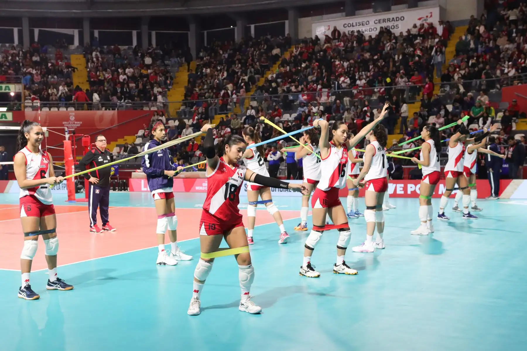 Selección Peruana de Voleibol se enfrenta a República Dominicana. Mundial Sub 17.
Coliseo Eduardo Dibós.
Foto: ANDINA / Lino Chipana.