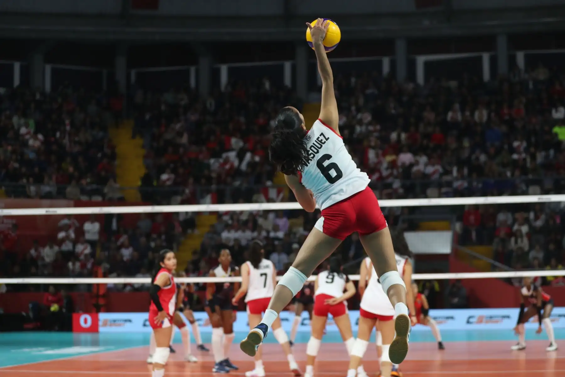 Selección Peruana de Voleibol se enfrenta a República Dominicana. Mundial Sub 17.
Coliseo Eduardo Dibós.
Foto: ANDINA / Lino Chipana.