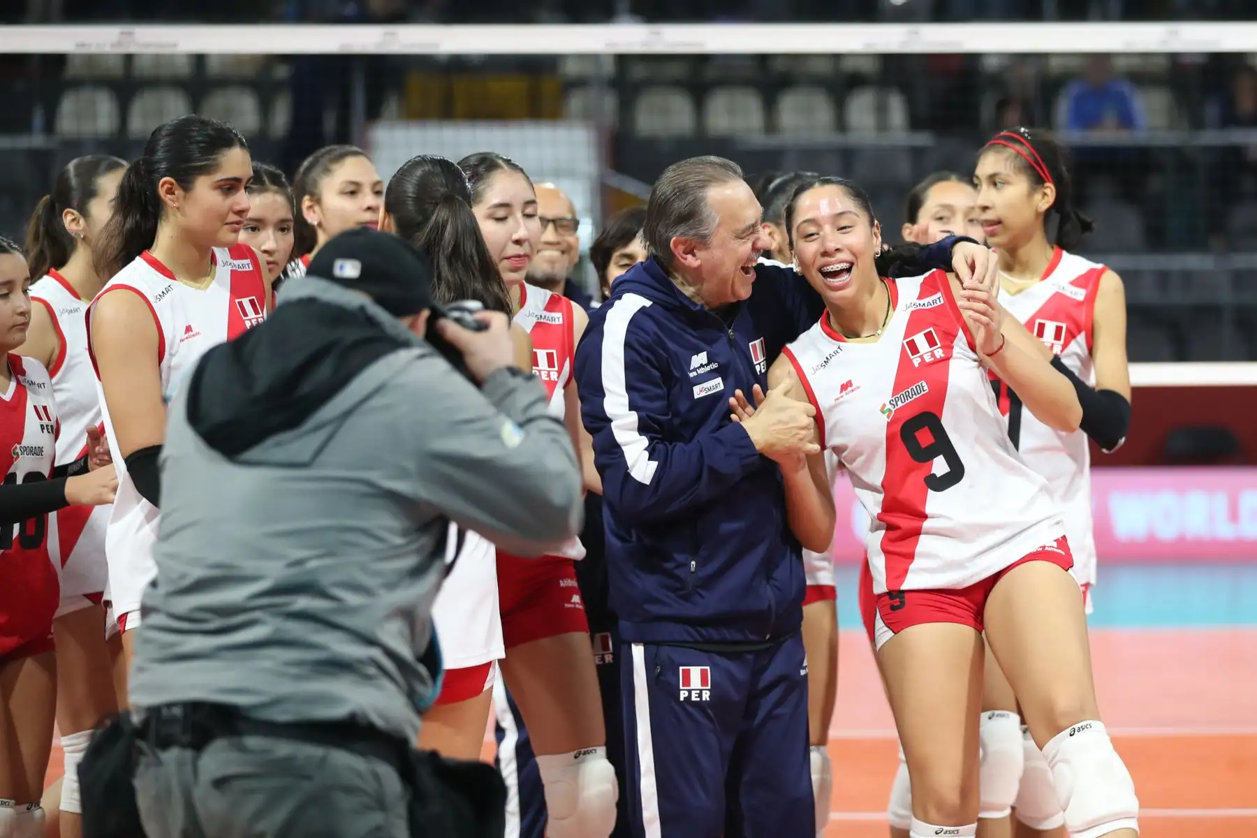 Selección Peruana de Voleibol se enfrenta a República Dominicana. Mundial Sub 17.
Coliseo Eduardo Dibós.
Foto: ANDINA / Lino Chipana.