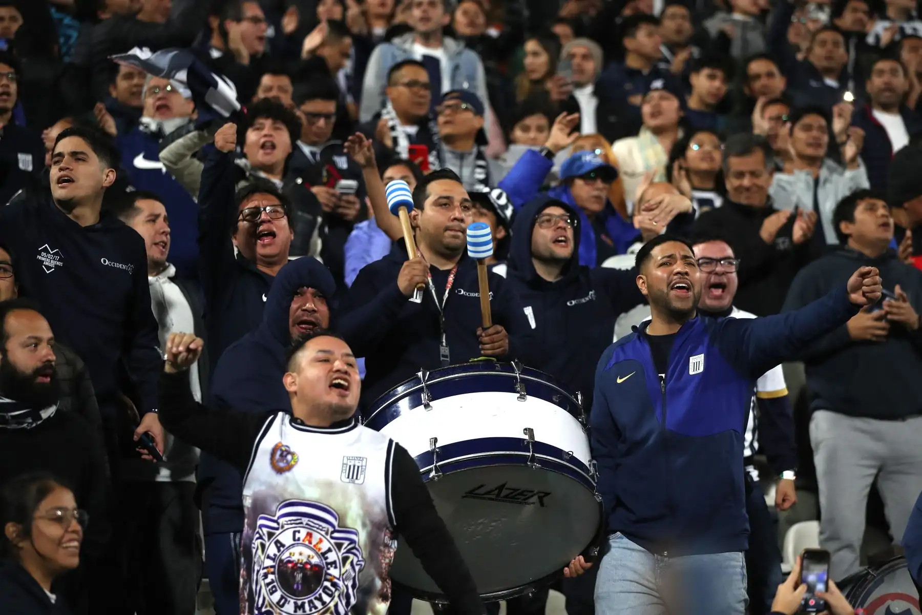Cienciano y Alianza Lima se enfrentan por la octava fecha del Torneo Clausura Liga 1 2024 en el Estadio Alejandro Villanueva. 
Foto: ANDINA / Lino Chipana.