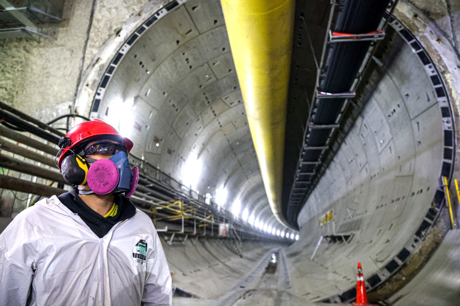 Tiene una longitud aproximada de 120 metros, con una rueda de corte de 10.27 metros de diámetro. Foto: MTC