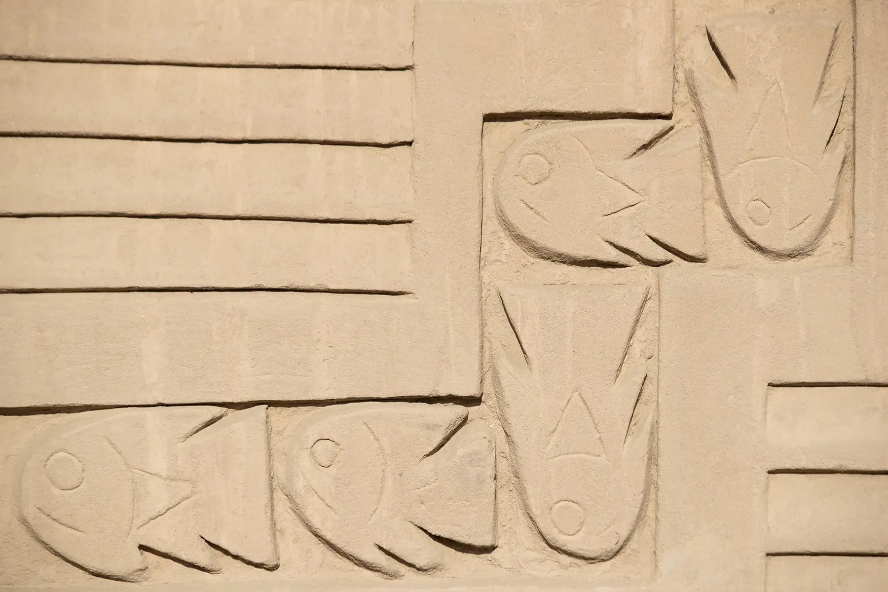 Según el Ministerio de Cultura, la costa norte del Perú fue durante más de 10,000 años el escenario de un proceso continuo y dinámico desarrollado por distintas culturas y Chan Chan se erige como la capital del reino Chimor, que abarcó desde Tumbes hasta Lima. Foto: ANDINA/Daniel Bracamonte