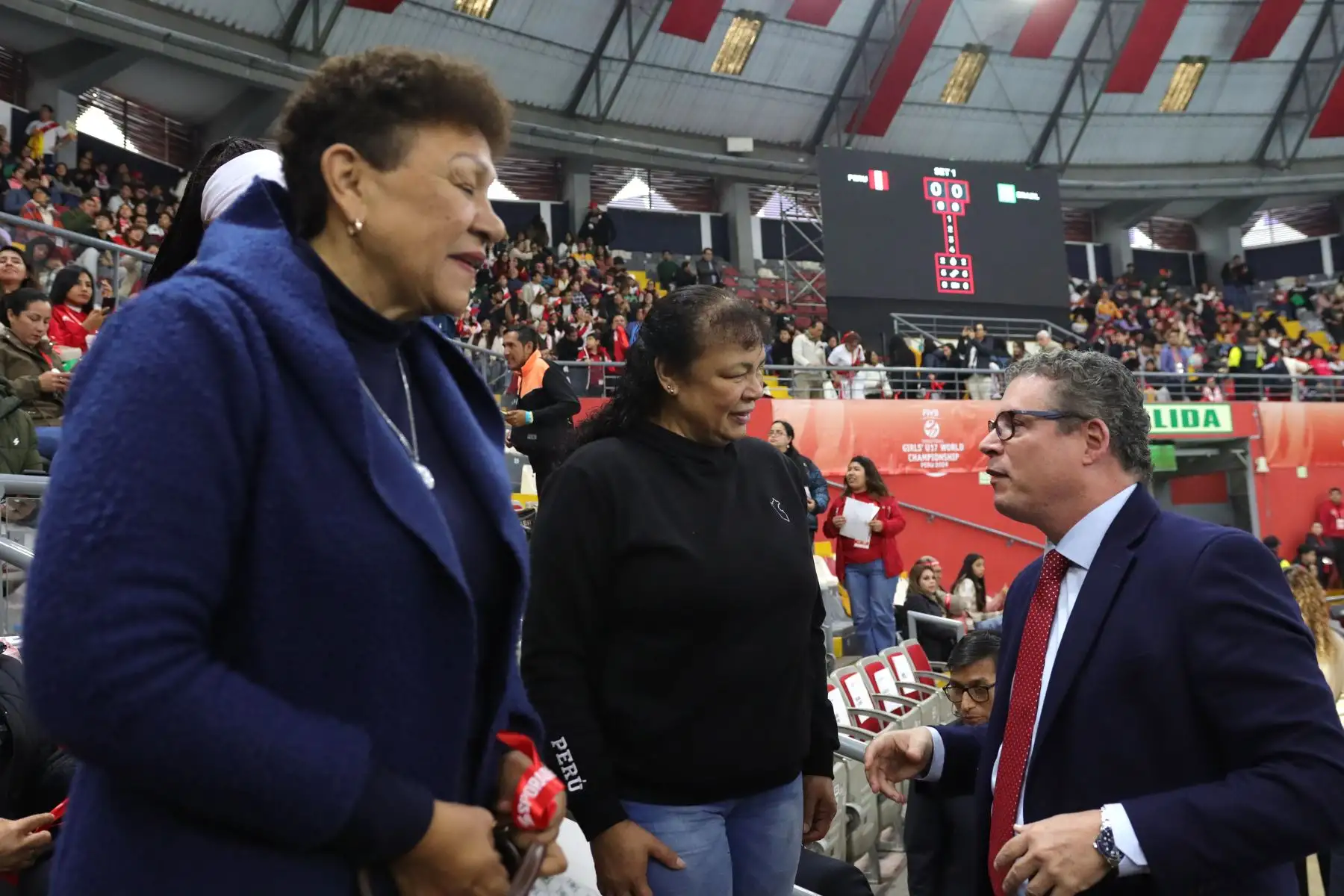 Ministro de Educación, Morgan Quero se hace presente en el partido entre la Selección Peruana Sub 17 de Vóley Femenino que se enfrenta a Brasil por la disputa del quinto lugar en el Mundial Sub 17 de Vóley Femenino.
Foto: ANDINA/ Lino Chipana