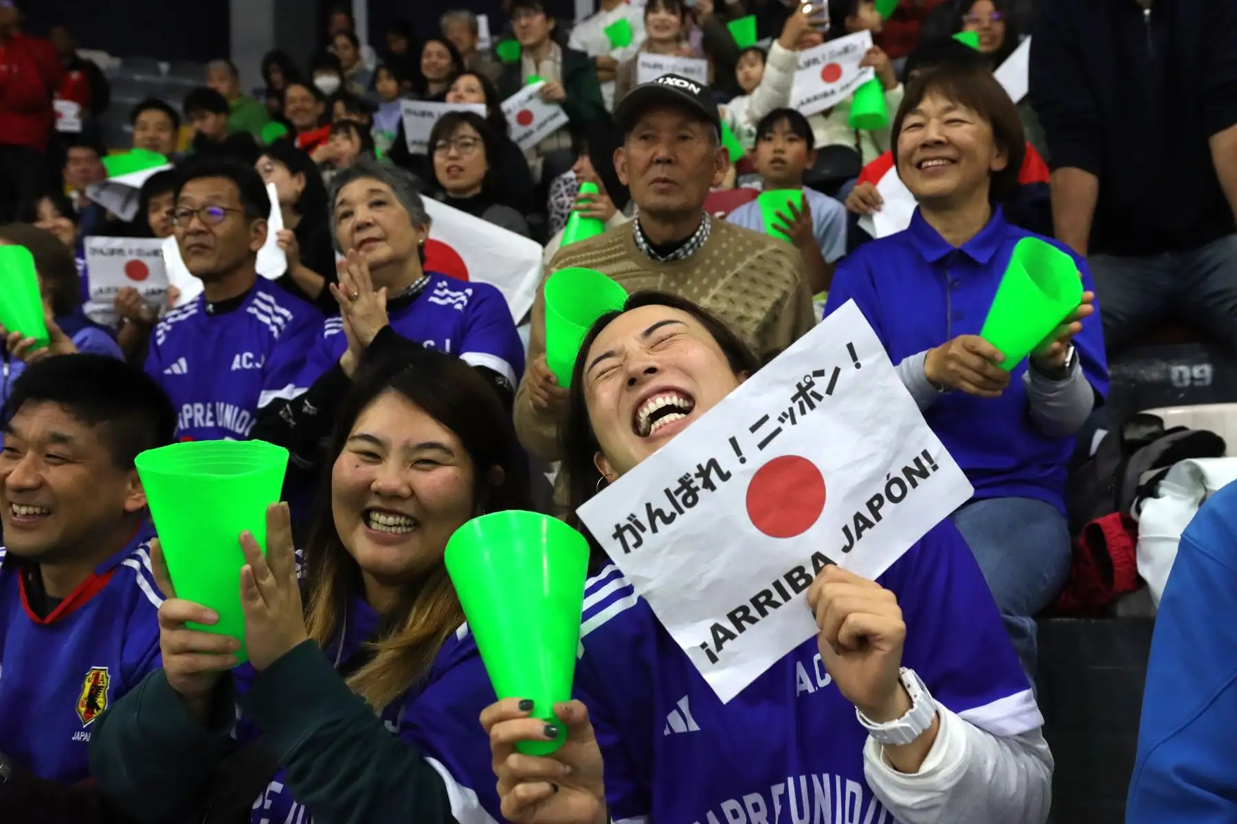 Imágenes previas al partido entre las selecciones  de China y Japón, quienes juegan por la final del Mundial de Vóley Sub-17 en el Coliseo Dibós.
Foto: ANDINA/ Lino Chipana