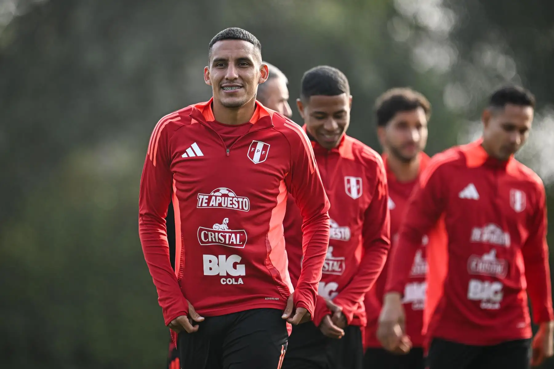 La Selección Peruana inició sus entrenamientos en la Videna FPF de San Luis con miras a las fechas 7 y 8 de las Clasificatorias al Mundial 2026. En la imagen, el jugador Alex Valera.
Foto: FPF