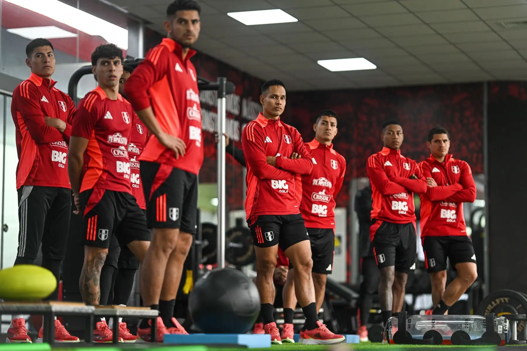La Selección Peruana inició sus entrenamientos en la Videna FPF de San Luis con miras a las fechas 7 y 8 de las Clasificatorias al Mundial 2026. 
Foto: FPF