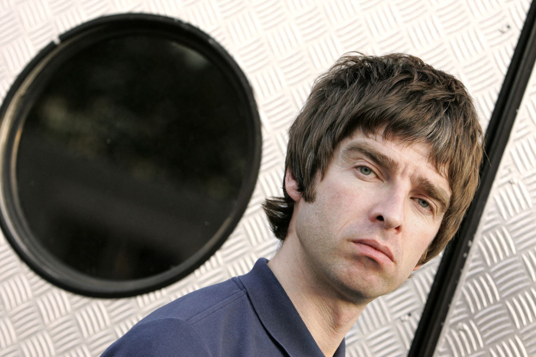 Noel Gallagher, del grupo británico Oasis, posa antes de un concierto en París, el 26 de octubre de 2005. 
Foto: AFP