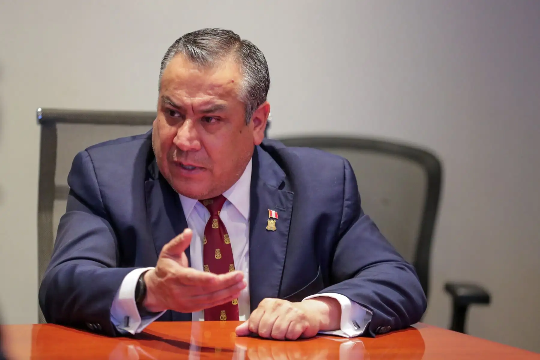 El presidente del Consejo de Ministros, Gustavo Adrianzén y el presidente del Instituto Peruano del Deporte, Federico Tong  se reunieron con deportistas peruanos que participaron en los Juegos Olímpicos París 2024, a quienes felicitaron por su destacada performance y escucharon sus necesidades.
Foto: PCM