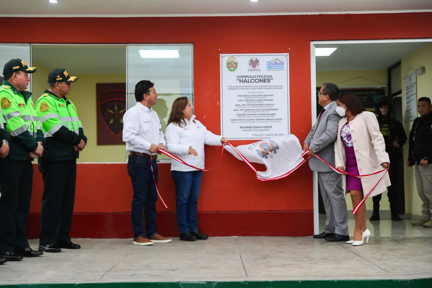 Inauguración de la Base Escuadrón Motorizado de Intervenciones de Riesgo – EMIR, de la Unidad Policial. Foto: ANDINA/Prensa Presidencia