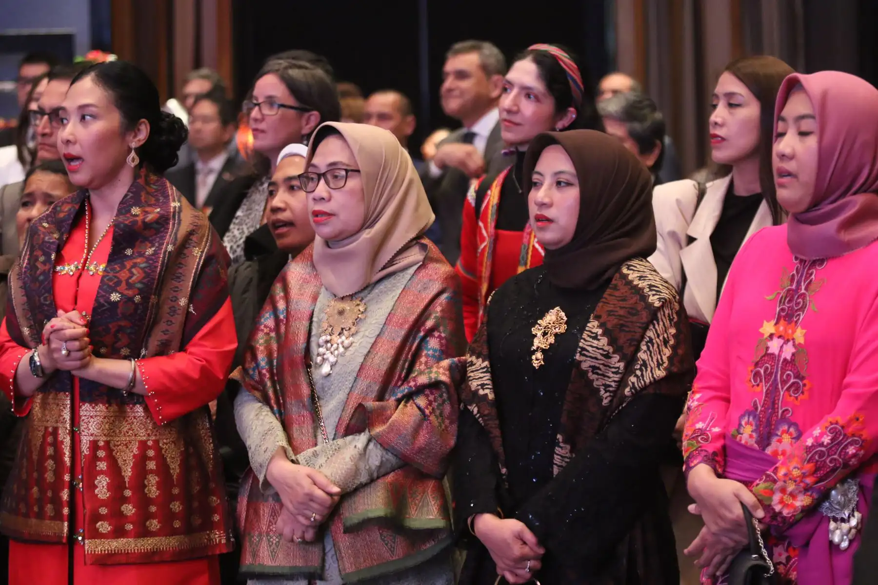 La Embajada de Indonesia en Lima conmemoró el 79º aniversario de la independencia de la nación asiática con una ceremonia solemne.
Foto: ANDINA/ Héctor Vinces