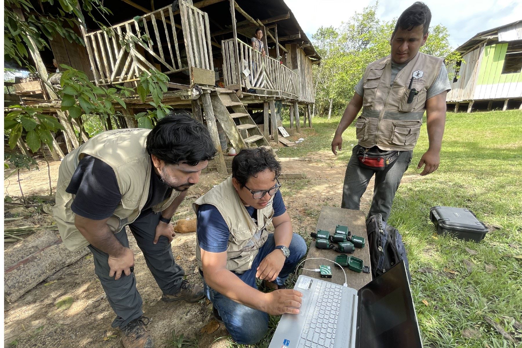 Un equipo de investigadores peruanos lanzaron una plataforma digital que permite reforzar la vigilancia epidemiológica para controlar los brotes de dengue y malaria, mediante el uso de drones que alimentan a un modelo de IA en desarrollo. Foto: Instituto de Medicina Tropical "Alexander von Humboldt" - UPCH