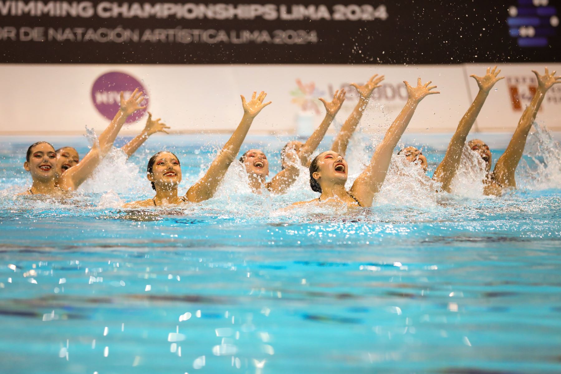 El Mundial Junior de Natación Artística Lima 2024 se lleva con éxito en la Videna