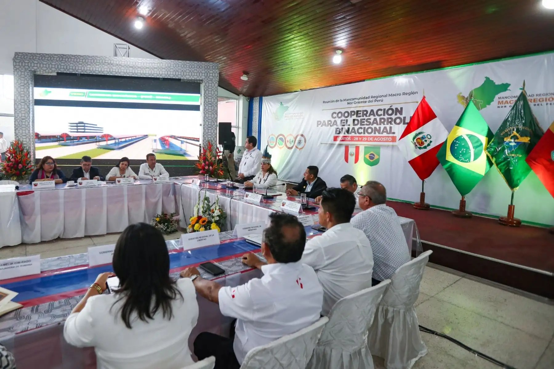 La presidenta de la república, Dina Ercilia Boluarte Zegarra, participa en el Foro Binacional “Desarrollo Económico, Tecnológico y Sostenibilidad Ambiental en la Macrorregión Nororiente del Perú”. Foto: ANDINA/ Prensa Presidencia