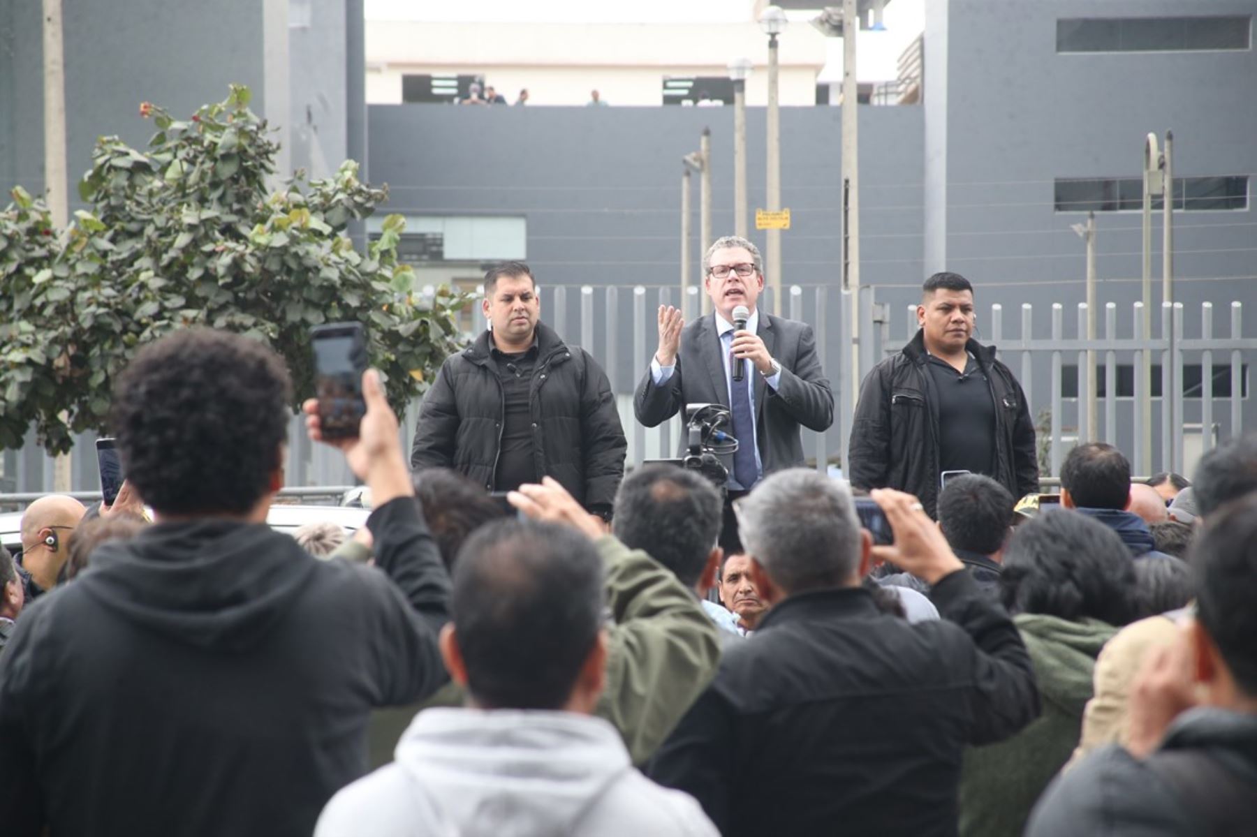 El ministro de Educación, Morgan Quero, anunció que su sector prioriza las demandas de los docentes de los institutos y las escuelas de educación superior tecnológicas y pedagógicas. Foto: ANDINA/Difusión.