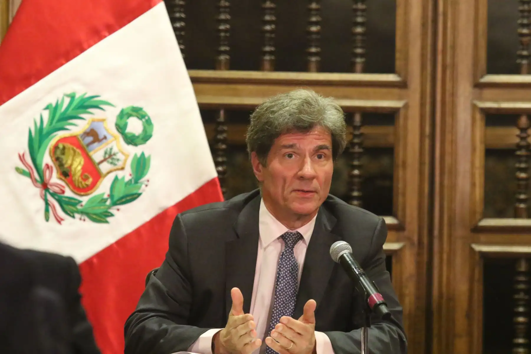 Subsecretario de Estados para el Crecimiento Económico, Energía y Medio Ambiente, de los Estados Unidos, José Fernández, lideró misión empresarial de su país para explorar oportunidades de inversión en el Perú. ANDINA/Héctor Vinces