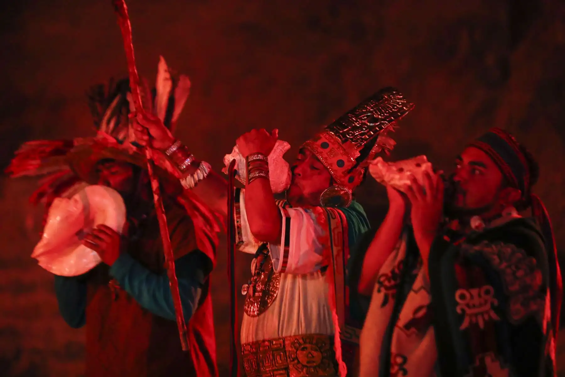 Con ceremonia de pago a la tierra y escenificaciones mitológicas se dió inicio al Vichama Raymi 2024, celebración que conmemora los 17 años del inicio de las investigaciones y conservación del Sitio Arqueológico de Vichama, asociada a la civilización Caral, desde el distrito de Végueta, en la provincia de Huaura, región Lima. Foto: ANDINA/Daniel Bracamonte