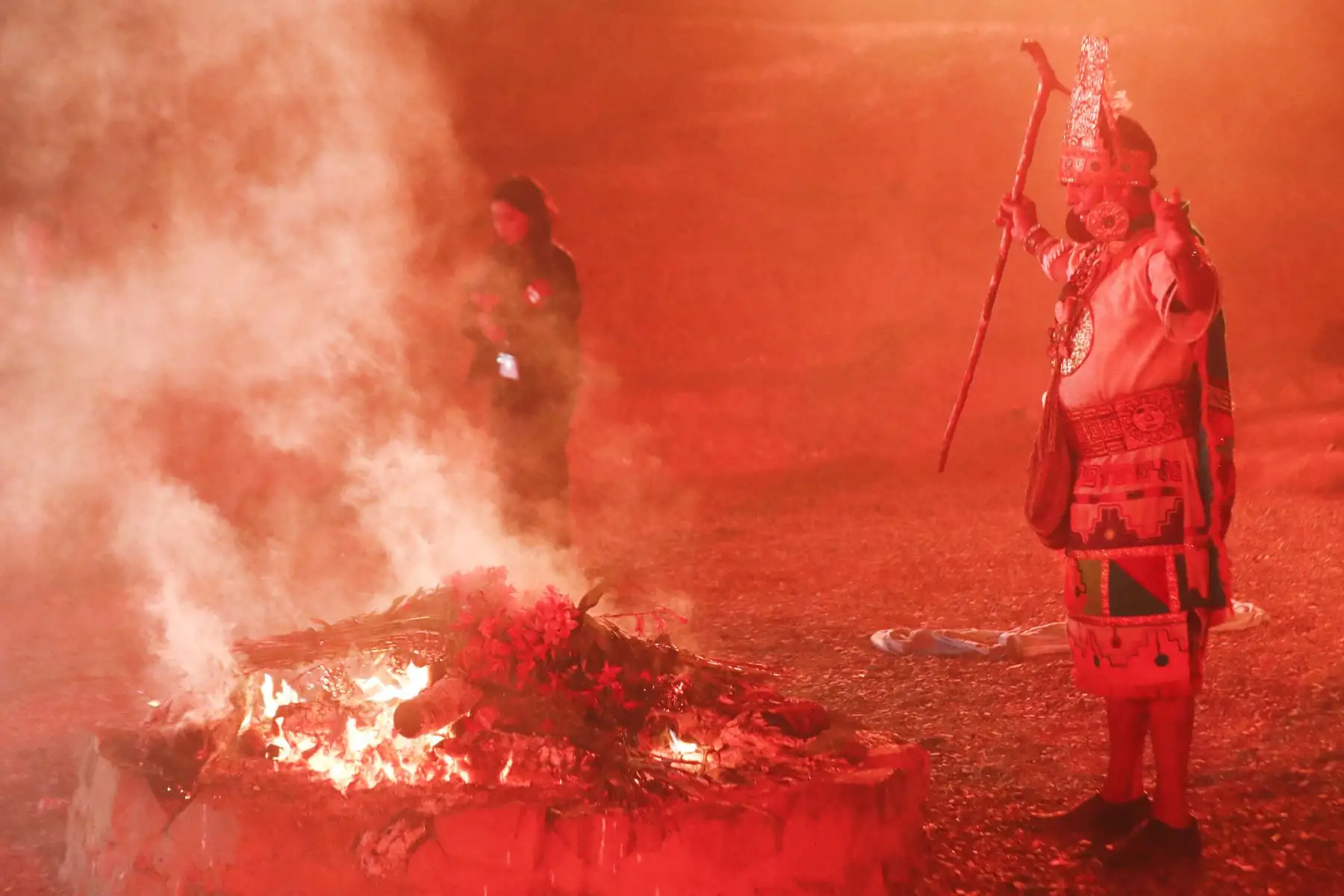 Con ceremonia de pago a la tierra y escenificaciones mitológicas se dió inicio al Vichama Raymi 2024, celebración que conmemora los 17 años del inicio de las investigaciones y conservación del Sitio Arqueológico de Vichama, asociada a la civilización Caral, desde el distrito de Végueta, en la provincia de Huaura, región Lima. Foto: ANDINA/Daniel Bracamonte