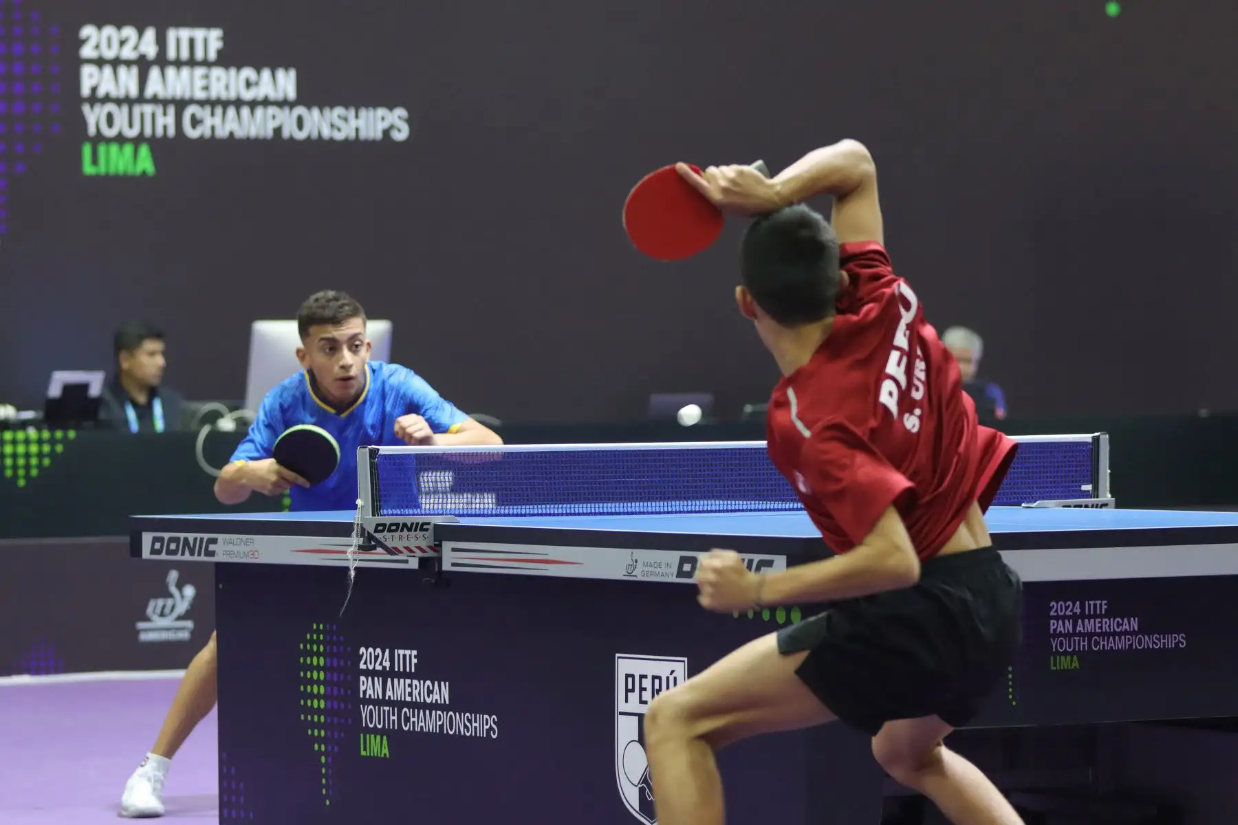 Los mejores tenismesistas juveniles del continente participan  en el Campeonato Panamericano Juvenil Lima 2024, el cual es clasificatorio al Mundial de la categoría que se realizará en noviembre en Suecia.
Santiago Uribe ( Perú) y Steven Moreno (Puerto Rico). El equipo peruano sub 15. Foto : ANDINA/ Lino Chipana.