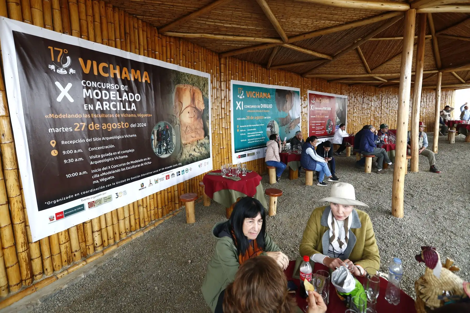 Desde el Sitio Arqueológico de Vichama, ubicado en Végueta, región Lima, se realizó el Runa Raymi, actividad cultural como parte de las celebraciones por conmemorarse los 17 años del inicio de las investigaciones y conservación del sitio arqueológico, a la cual acudieron turistas y habitantes locales de Végueta. 
Foto: ANDINA/Daniel Bracamonte