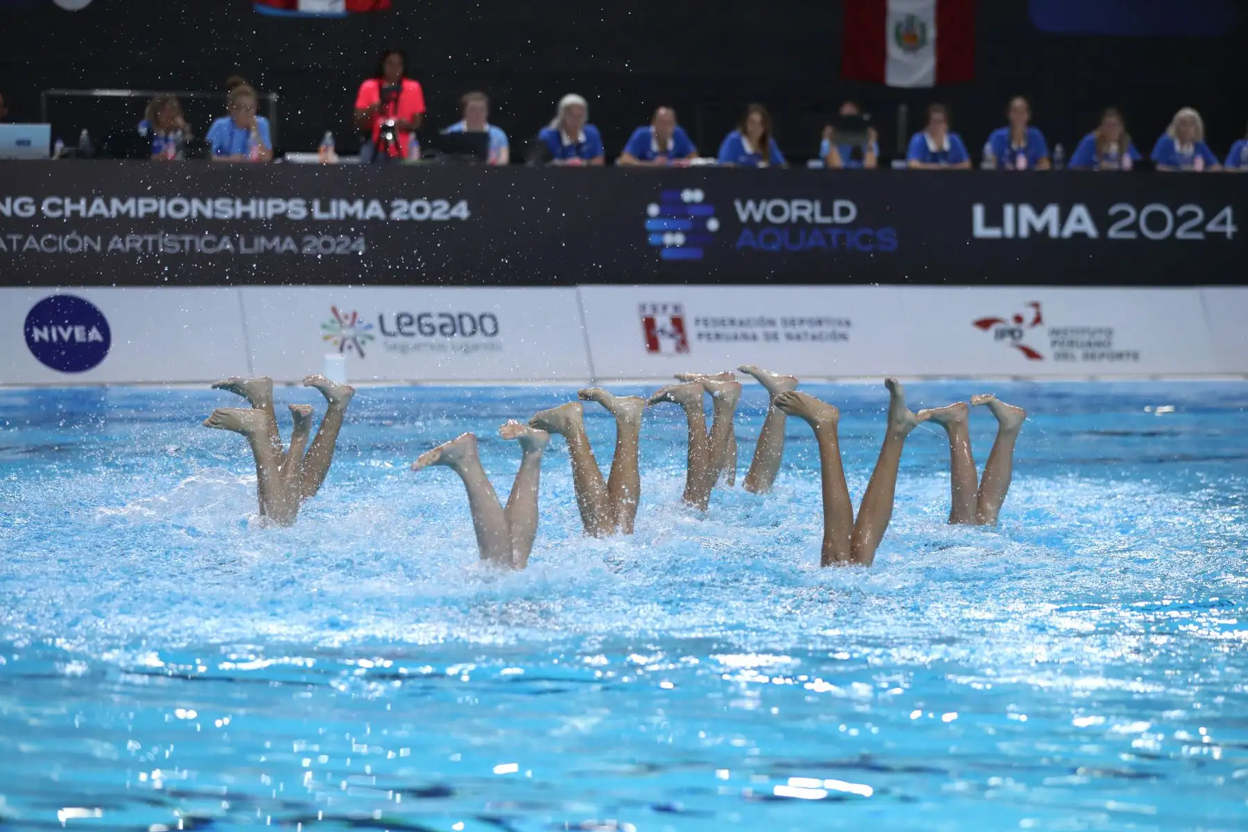 El equipo nacional participa en la categoría equipo libre damas en el Mundial Junior de Natación Artística que se desarrolla en el Centro Acuático de la Videna.
Foto: ANDINA / Lino Chipana