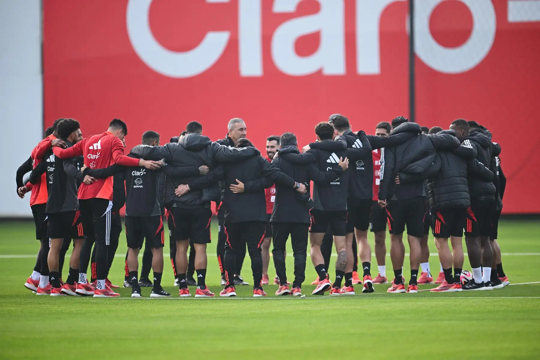 Selección Peruana realiza   entrenamientos en la Videna FPF de San Luis con miras a las fechas 7 y 8 de las Clasificatorias al Mundial 2026. 
Foto: FPF