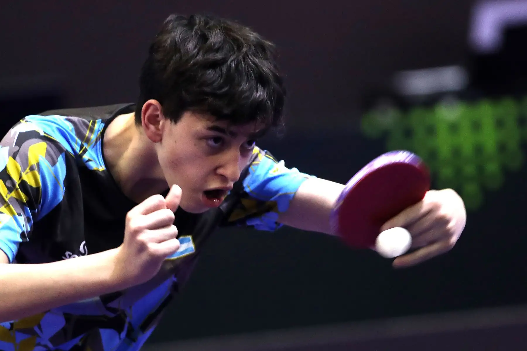 Partido de Tenis de Mesa entre los equipos de Perú y Argentina. Jugadores : Santiago Uribe, Estéban Camacho y Samuel Duffoo del equipo peruano. Benjamín Archua, Agustín Asmu y Guiliano La Visa de Argentina, participan  en el Campeonato Panamericano Juvenil Lima 2024, el cual es clasificatorio al Mundial de la categoría que se realizará en noviembre en Suecia.
Foto : ANDINA/ Lino Chipana.