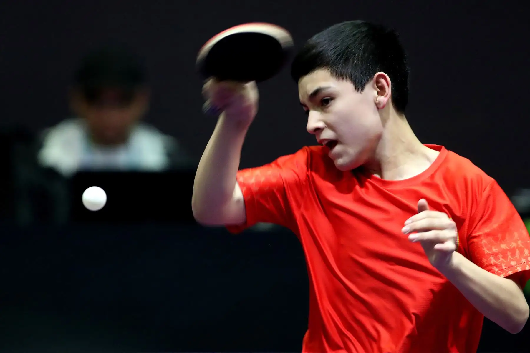 Partido de Tenis de Mesa entre los equipos de Perú y Argentina. Jugadores : Santiago Uribe, Estéban Camacho y Samuel Duffoo del equipo peruano. Benjamín Archua, Agustín Asmu y Guiliano La Visa de Argentina, participan  en el Campeonato Panamericano Juvenil Lima 2024, el cual es clasificatorio al Mundial de la categoría que se realizará en noviembre en Suecia.
Foto : ANDINA/ Lino Chipana.