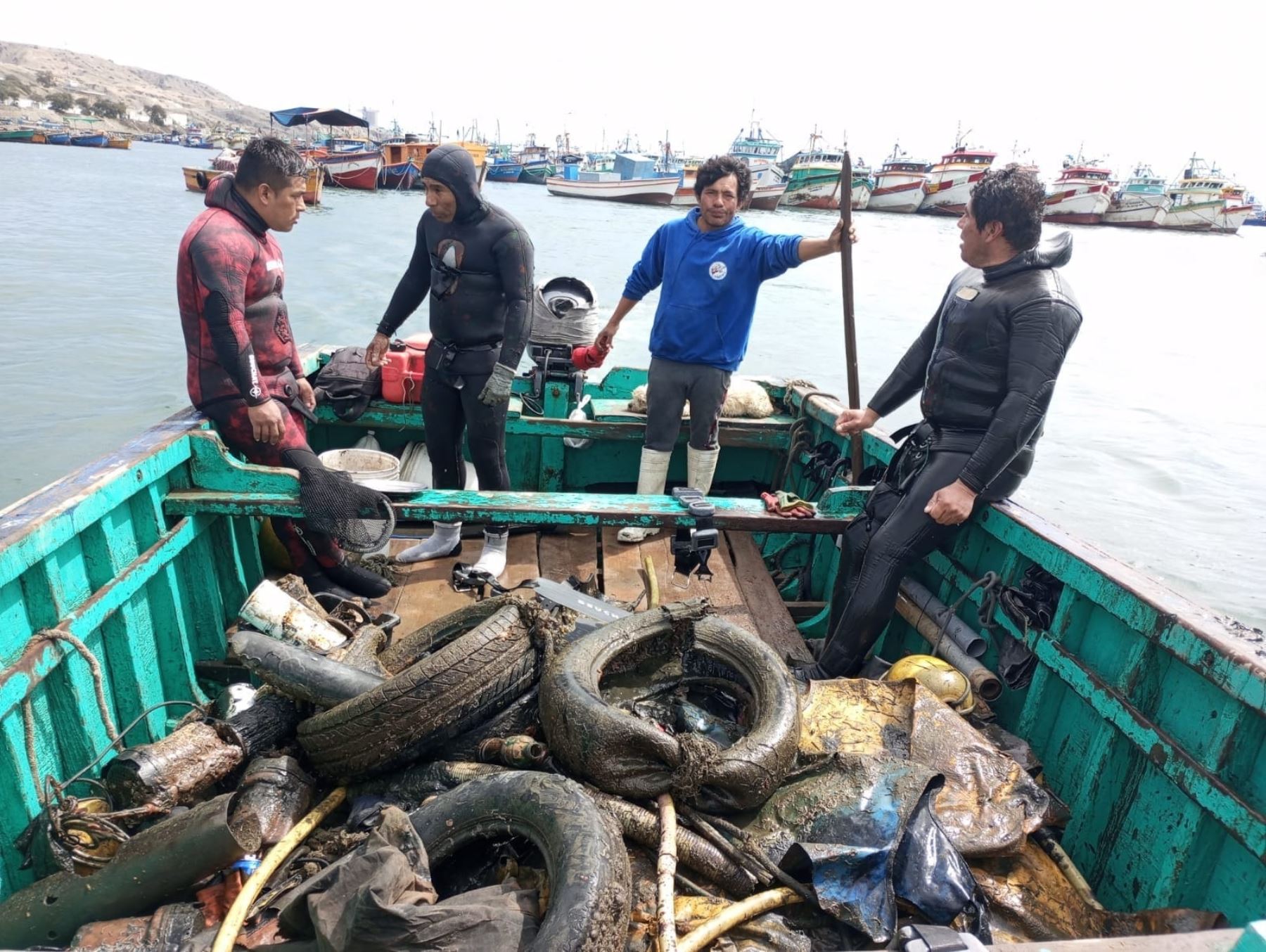 Buzos artesanales de Piura se unen para limpiar el fondo marino de las playas de esa región. Esta importante jornada de conservación ambiental se realizará el sábado 7 de setiembre. ANDINA/Difusión