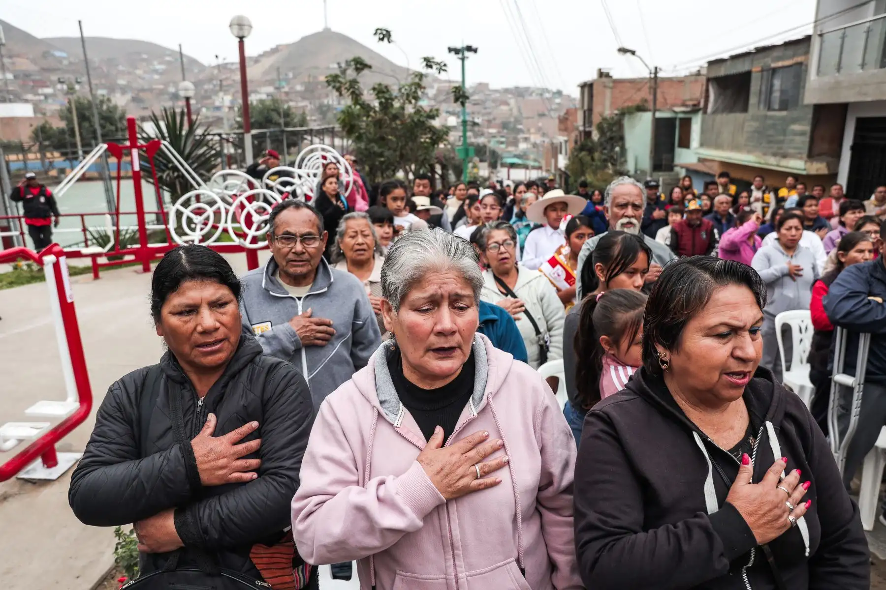 Más de 3500 vecinos del distrito de Mi Perú recibieron el renovado "parque F", primer ambiente recreativo de la comunidad chalaca implementado con juegos y mini gimnasios elaborados con armas fundidas.
Foto: ANDINA/ Connie Calderón