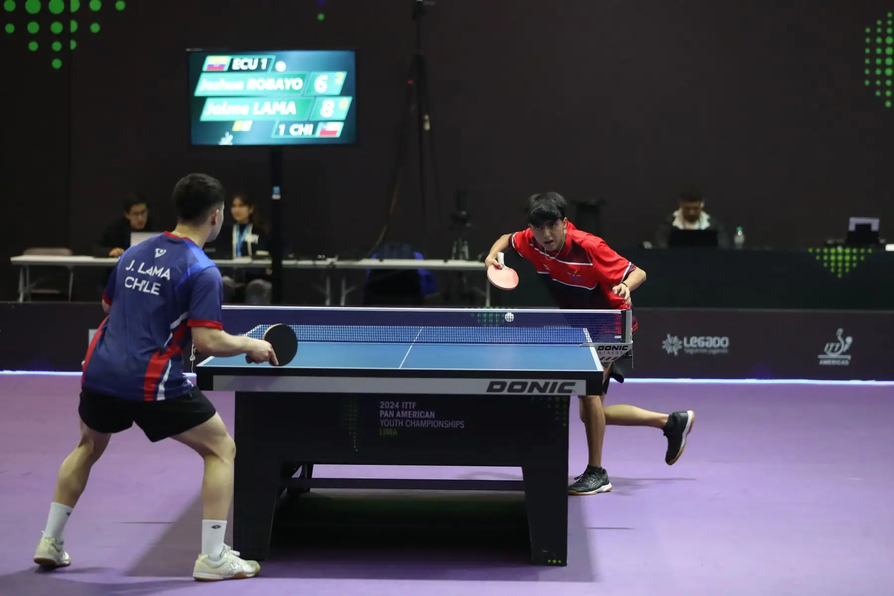 Los mejores tenismesistas juveniles del continente participan  en el Campeonato Panamericano Juvenil Lima 2024, el cual es clasificatorio al Mundial de la categoría que se realizará en noviembre en Suecia. En la imagen, Joshua Robayo 
(Ecuador) y Jaime Lama (Chile). Foto: ANDINA/Lino Chipana.