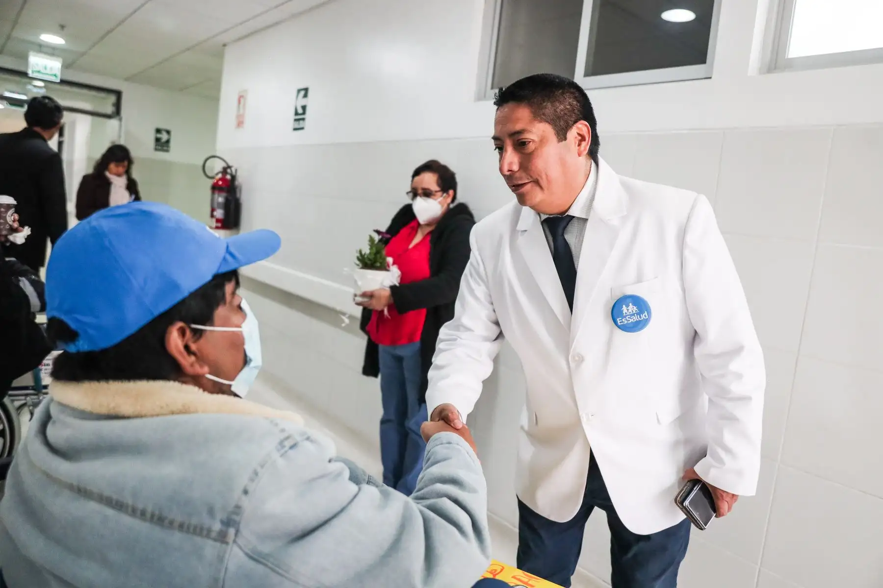 Un equipo multidisciplinario del Instituto Nacional Cardiovascular (INCOR), integrado por más de 10 profesionales de la salud, entre cirujanos, cardiólogos y enfermeras participó en cada trasplante. Foto: ANDINA/ Connie Calderon