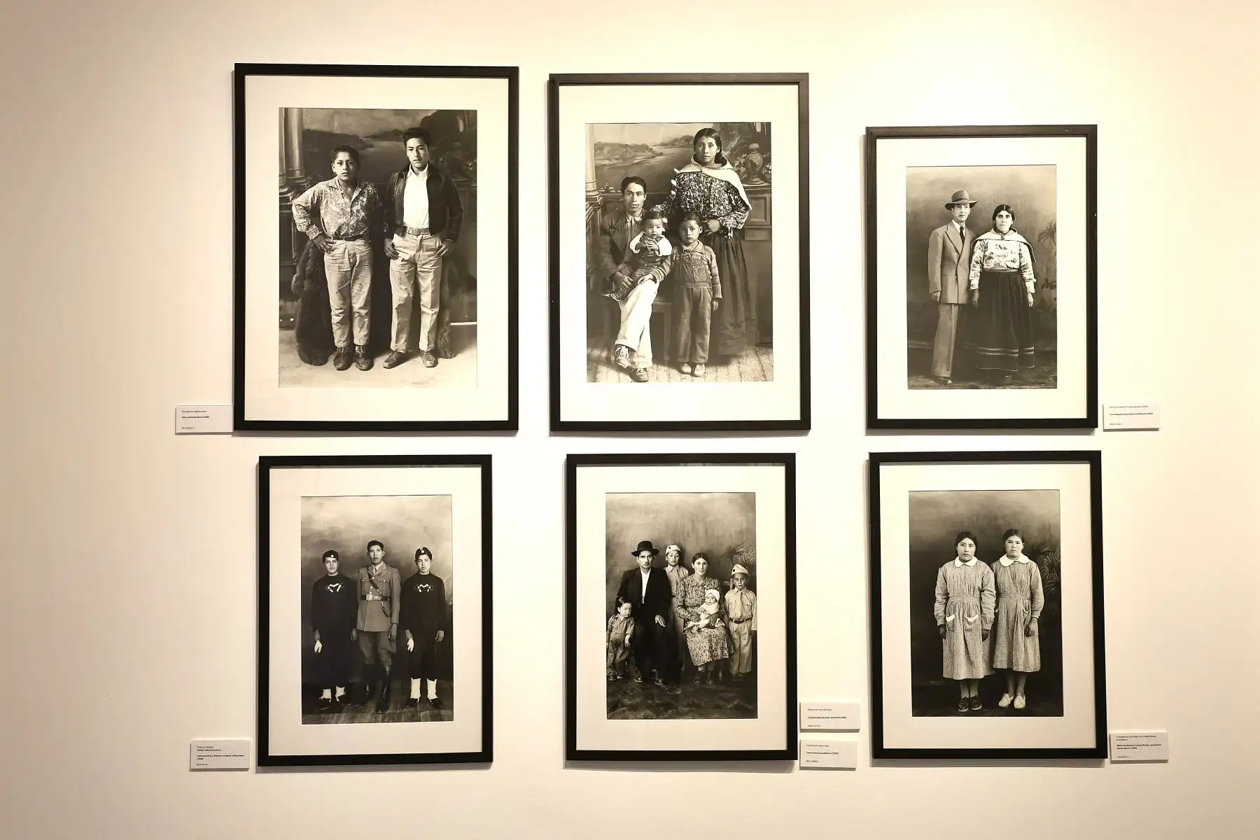 Arte y memoria. 50 años de Baldomero Alejos es un breve recorrido del pasado al presente, usando las imágenes como metáforas, llevándonos a conocer el ayer que el fotógrafo retrató y no volverá, pero que reafirma el valor de Ayacucho en nuestro país, y nos desafía a promover su progreso. Foto: ANDINA/Difusión