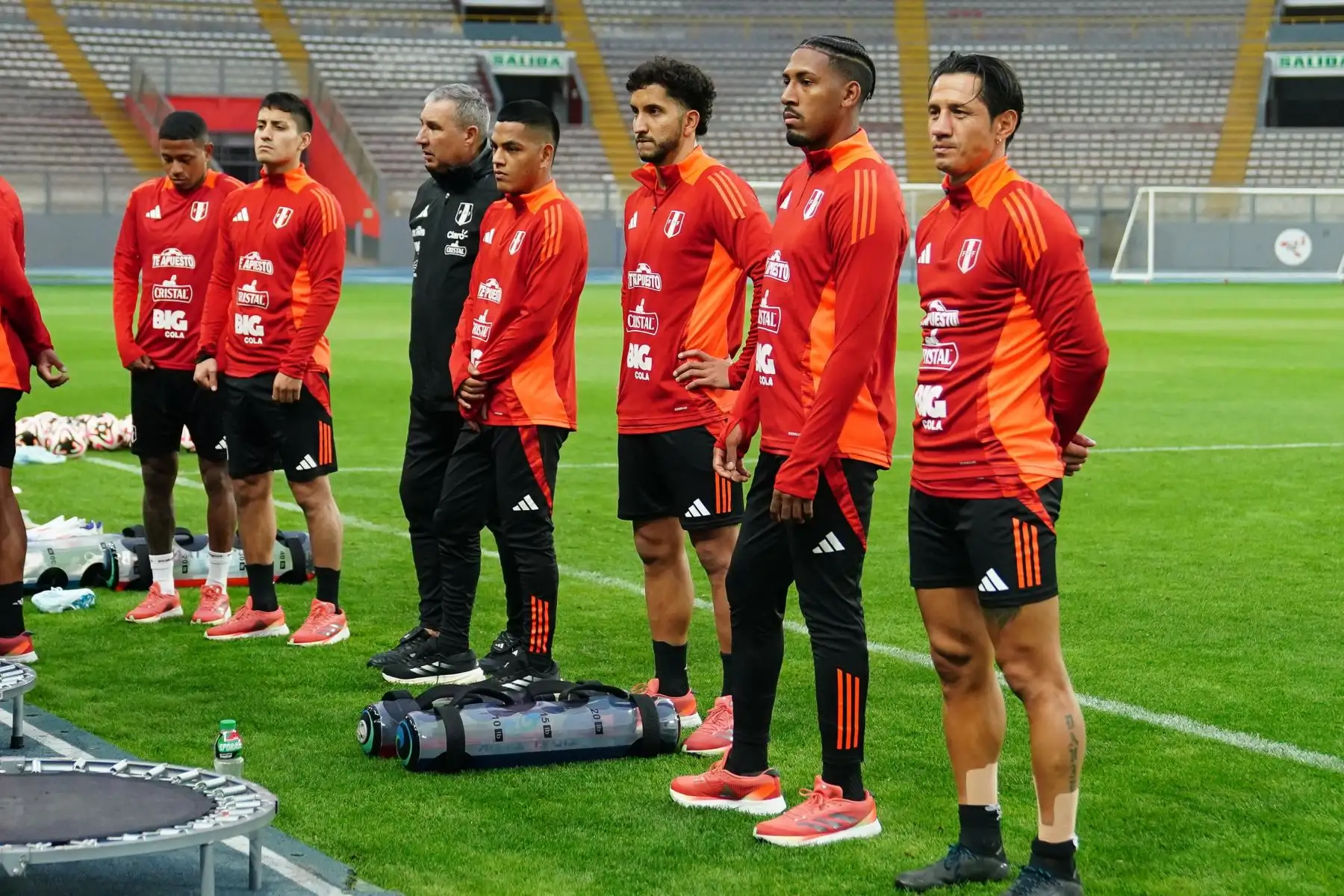Entrenamiento de la selección Peruana, con miras al partido de eliminatorias frente a Colombia este viernes. 
Foto: ANDINA/Difusión