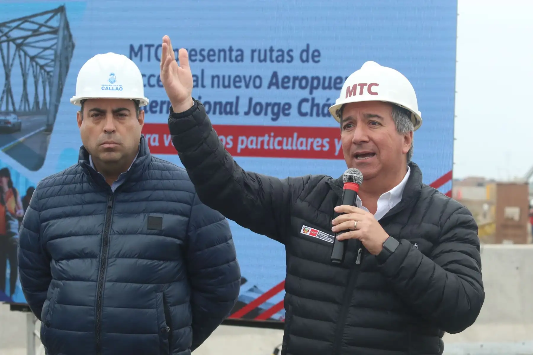 Presentación de las rutas de acceso vehicular al nuevo Aeropuerto Jorge Chávez en el Callao, que contó con la participación del ministro de Transportes y Comunicaciones, Raúl Pérez Reyes, el alcalde del Callao, Pedro Spadaro, entre otras autoridades. Foto: ANDINA/Héctor Vinces