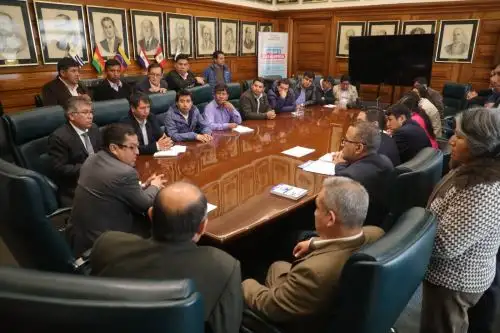 Gracias a las gestiones de autoridades regionales y locales de Cusco se logró que el Ministerio de Salud incluyera para el presupuesto de 2025 la ejecución de 17 nuevos centros de salud en nueve provincias de dicha región. ANDINA/Difusión