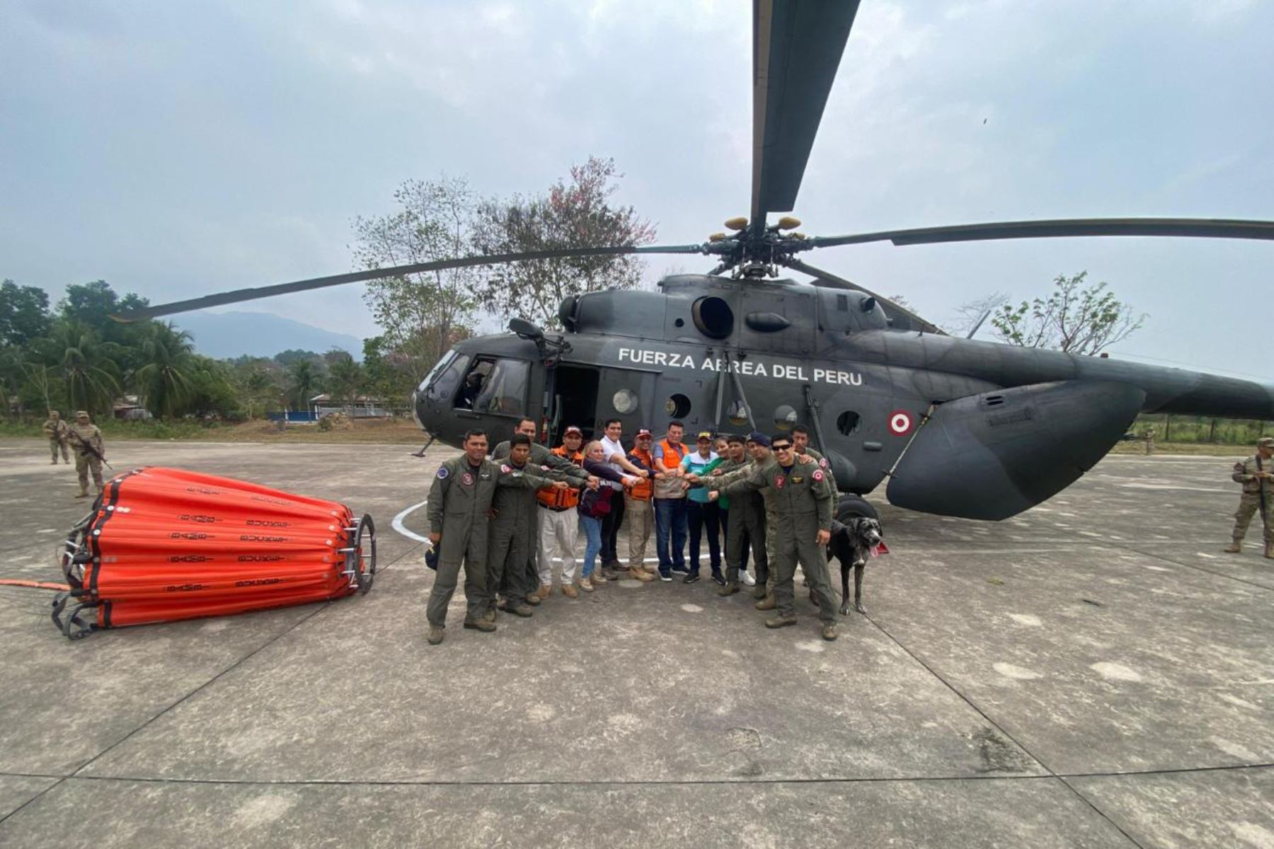 La FAP desplegó aeronaves para evaluar focos de calor y sofocar incendios activos en San Martín y Cajamarca. Foto: ANDINA/Mindef