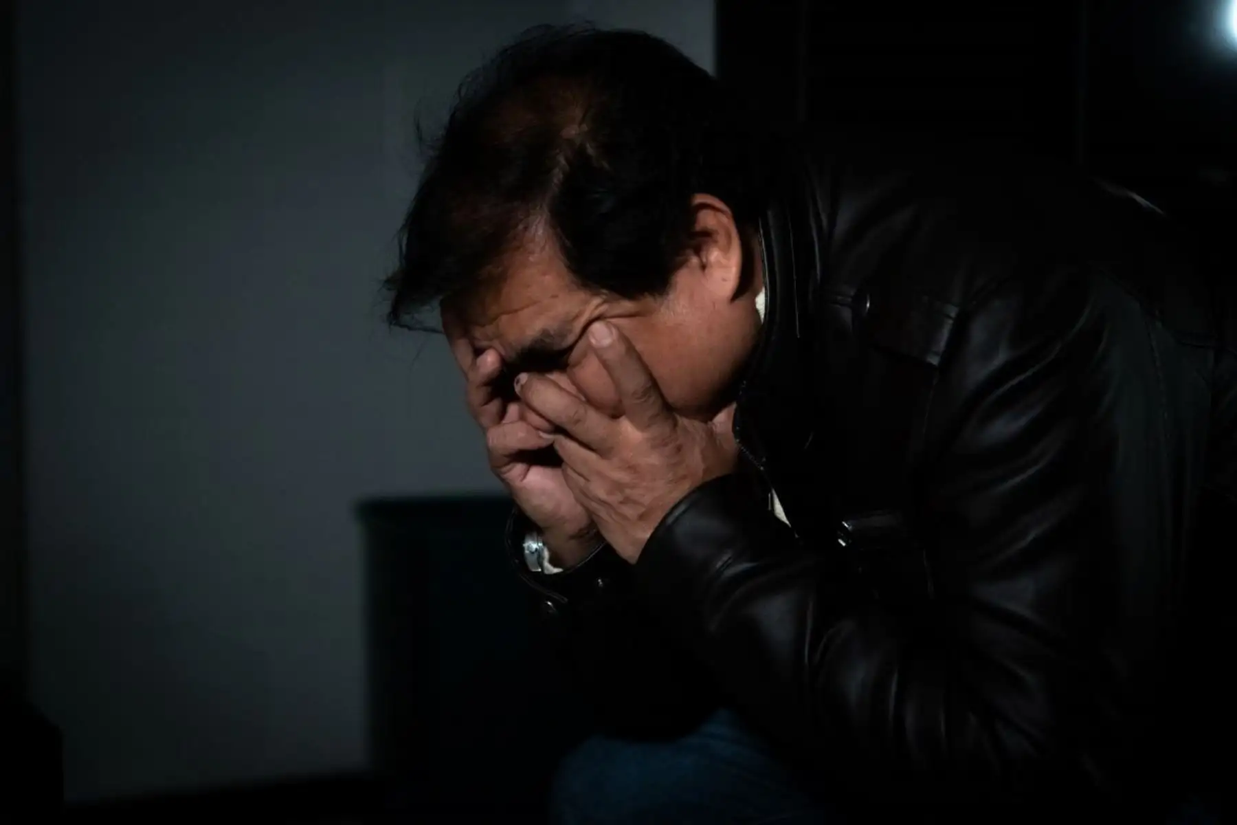 La discriminación en Perú obliga a miles de LGBTIQ+ a financiar su propia terapia